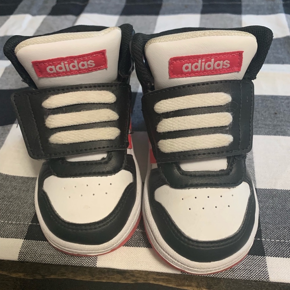 Toddler size 5 Adidas Tennis Shoes